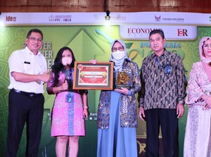 TASPEN Sabet Penghargaan di Ajang Indonesia CSR Award-V 2022