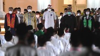 Acara tersebut juga dihadiri oleh sejumlah tokoh lintas agama.