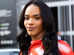 7 Foto Aktris Transgender Kontroversial, Ingin Berperan Jadi Bond Girl