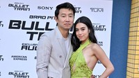 Sementara, Jade Bender terlihat mengenakan busana hijau pendek dan sedikit terbuka. (Foto: FilmMagic/Axelle/Bauer-Griffin)