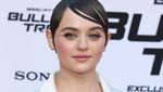 Seksi Banget! Aura Dewasa Joey King di Premiere Bullet Train