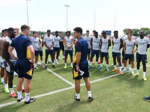 Saat Arteta Putar Youll Never Walk Alone di Sesi Latihan Arsenal