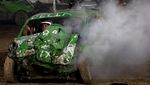 Begini Lomba Menghancurkan Mobil di Malta, Ganas tapi Tujuannya Mulia