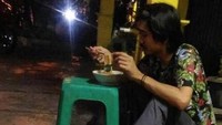 Duta memang dikenal sebagai vokalis yang low profile. Dok. Ist