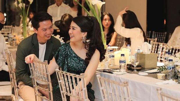 Momen Kevin Sanjaya dan Valencia Tanoesoedibjo Saat Dinner Romantis
