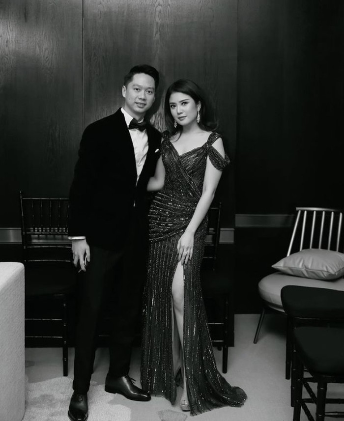 Galeri Kevin Sanjaya dan Valencia Tanoe Momen Kevin Sanjaya dan Valencia Tanoesoedibjo Saat Dinner Romantis