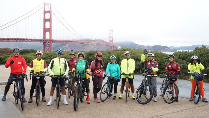 Acara gowes sepeda bareng sambut HUT RI ke-77