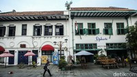 Pedestrian lebar dibangun ulang dan nulai dibebaskan dari pedagang kaki lima (PKL).  (Rifkianto Nugroho/detikcom)