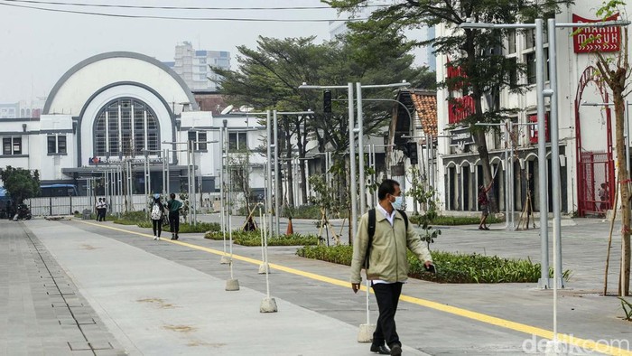Penataan kawasan Kota Tua Jakarta terus dikebut. Meski belum rampung, namun penataan ulang itu sudah mulai terlihat. Ini penampakannya.