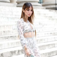 Wanita dengan nama asli Love Marie Payawal Ongpauco-Escudero itu menikah dengan Francis Escudero pada 15 Februari 2015 di Balesin Island Club, Filipina. Pernikahan mereka jadi atensi selain karena digelar mewah juga disebabkan pada saat itu Escudero pernah tercatat sebagai politikus dengan harta kekayaan paling sedikit. Dan pernikahan mereka juga jadi sorotan karena sebagai politikus seharusnya Escudero mencontohkan kehidupan sederhana. Foto: Getty Images