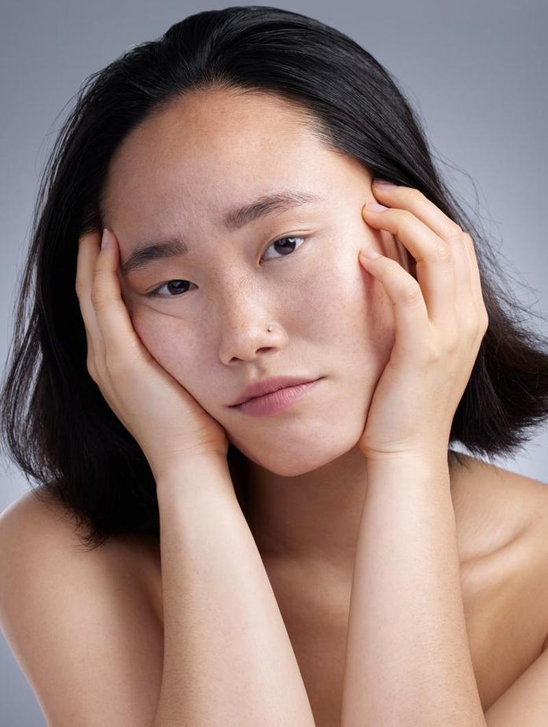 Dokter Ungkap Penyebab Wajah Kusam dan Cara Mencerahkan yang Paling Efektif