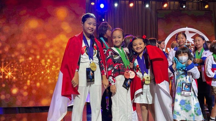 Indonesia Panen Medali di WCOPA 2022 World Championsips of Performing Arts (WCOPA) 2022 sukses digelar di California, AS. Dalam ajang itu kontingen Indonesia berhasil meraih 40 medali.