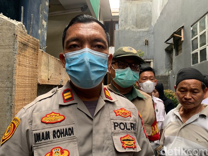 Kepala Unit Intelijen dan Keamanan (Kanit Intelkam Polsek) Pulogadung, Iptu Imam Rohadi. (Mulia Budi/detikcom)