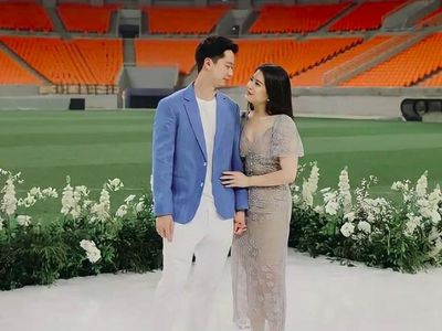 Potret Kevin Sanjaya Berlutut Lamar Valencia Tanoesoedibjo di JIS
