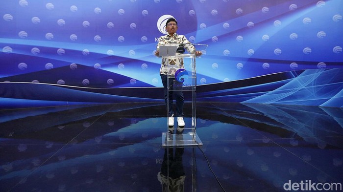 Menkominfo memberikan keterangan pes terkait pencabutan akses 15 sistem elektronik. Setelah diverifikasi ternyata platform tersebut adalah judi online.