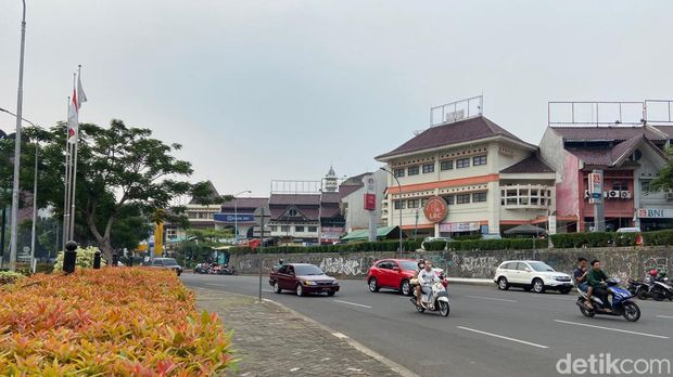 Kondisi kualitas udara Bintaro Sektor 3 Tangsel, Selasa (2/8/2022) pukul 15.33 WIB, kondisi satu jam sehabis hujan.