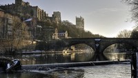 Durham, sebuah kota tentram dan indah di Inggris. Tak terlalu terdengar sebagai kota wisata, tapi Durham memang layak disebut kota tercantik karena keindahannya. (Getty Images/Vetta/fotoMonkee)