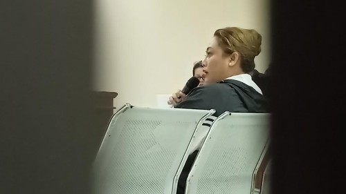 Mantan Bupati Tabanan Ni Putu Eka Wiryastuti saat menjadi saksi suap pengurusan DID tahun anggaran 2018 untuk terdakwa I Dewa Nyoman Wiratmaja, Selasa (2/8/2022) malam.