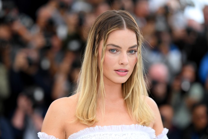 Margot Robbie CANNES, FRANCE - MAY 22: Margot Robbie attends theΒ photocall for