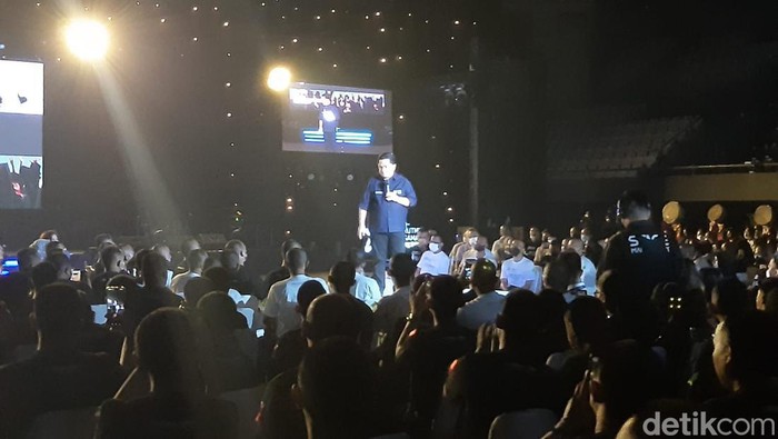 menteri bumn erick thohir