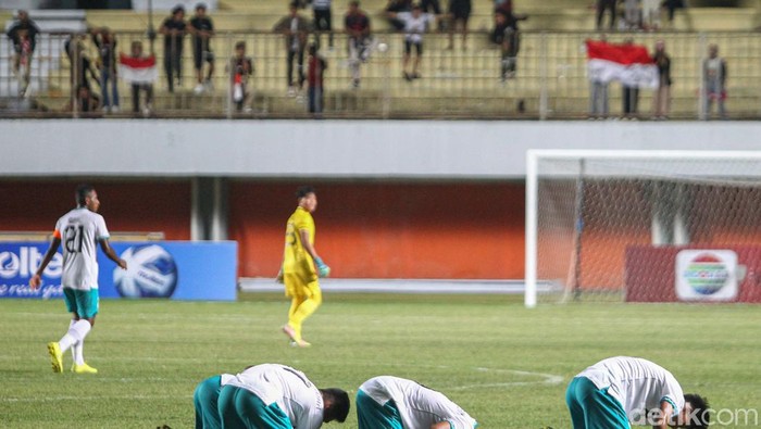 Momen Indonesia bantai Singapura 9-0 di Piala AFF U-16 di Stadion Maguwoharjo, Sleman, Rabu (3/8/2022).