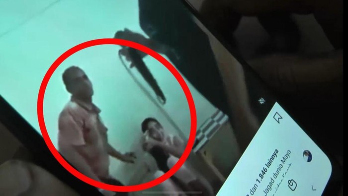 Oknum kades di Lamongan viral