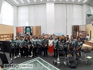 Keren! Paduan Suara Universitas Sebelas Maret Raih Gelar Juara Dunia di Tokyo