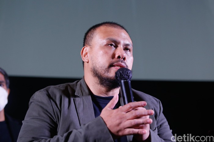 Cast dan sutradara Pengabdi Setan 2: Communion di Gala Premiere yang digelar 2 Agustus 2022 di XXI Epicentrum, Kuningan, Jakarta Selatan.