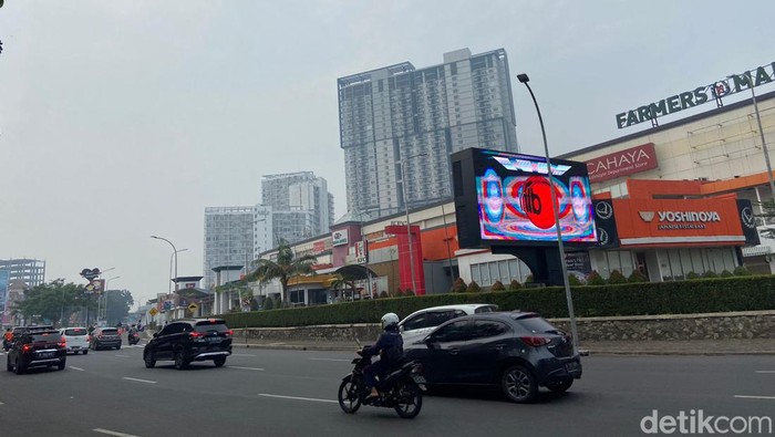 Tangsel Kota Paling Berpolusi, Warga Serpong Bak Hirup 112 Batang Rokok Sebulan