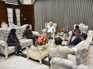 Produser Laskar Pelangi Akan Bikin Film di Surabaya, Walkot Eri Sambut Baik