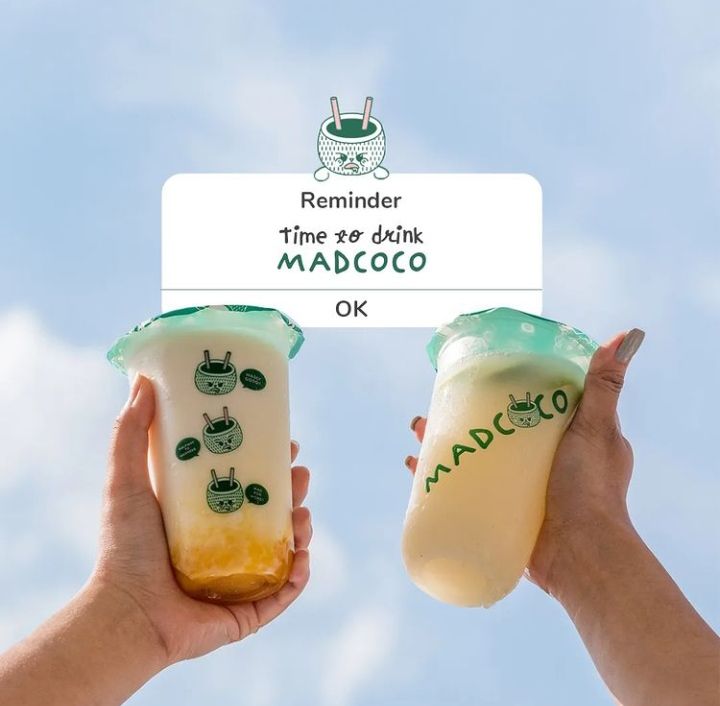 Segar Manis! 5 Tempat Ini Punya Kreasi Minuman Kelapa Kekinian