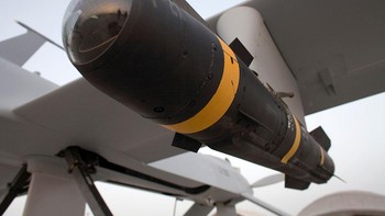 Khusus Hellfire RX 9, moncongnya terdiri dari semacam bilah-bilah pisau panjang yang tajam dan mematikan, muncul saat mencapai target. Kendaraan seperti mobil bisa dihancurkannya, bahkan tank. Foto: Corbis via Getty Images/David Bathgate