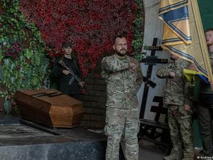 Rusia Sebut Resimen Azov Ukraina sebagai Kelompok Teroris
