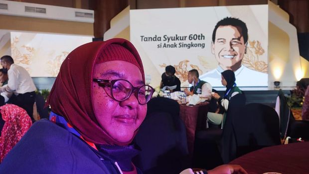 Pendiri dan pengelola Taman Bacaan Mandiri (TBM) Ma'murina di Sukabumi