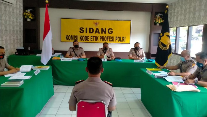 Sidang kode etik AKP R, di Papua.