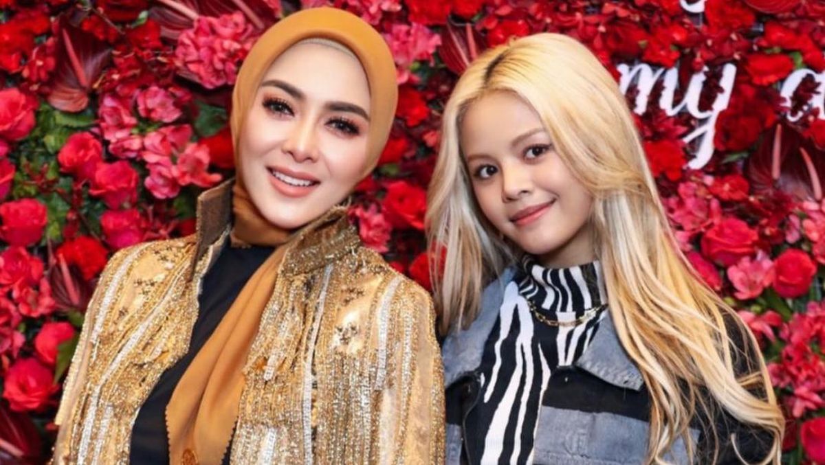 Mushuklar chekishadi Kapri Anderson porno video