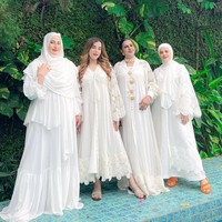 Nama Tasyi Athasyia belakangan jadi perbincangan karena disebut-sebut tidak akur dengan saudaranya, Tasya Farasya. Semua berawal ketika Tasyi terlihat tidak datang dalam ulang tahun putri Tasya Farasya. Foto: Instagram/@tasyiiathasyia