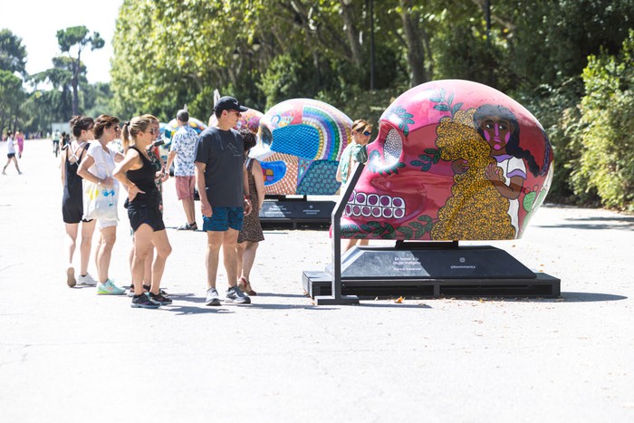 MADRID, SPAIN - JULY 24:  The skull, called Jaguar Warrior, the work of Osmani Contreras at Parque del Retiro on July 24, 2022 in Madrid, Spain. More than twelve million people have visited the exhibition's stops in Mexico and France. In Madrid, it can be seen through July 25 in El Retiro Park. These sculptures are inspired by the Day of the Dead, one of the most traditional festivals in Mexican culture. (Photo by David Benito/Getty Images)