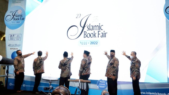 Islamic Book Fair kembali digelar setelah sempat tertunda karena pandemi COVID-19. BSI siap mendukung dan meningkatkan literasi keuangan syariah lewat gelaran tersebut.