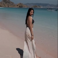 Dikenal punya bentuk tubuh ideal dan wajah yang cantik, penampilan Anya Geraldine memang kerap mencuri perhatian. Unggahan-unggahannya pun selalu dibanjiri beragam komentar pujian dari netizen. Foto: Instagram/@anyageraldine