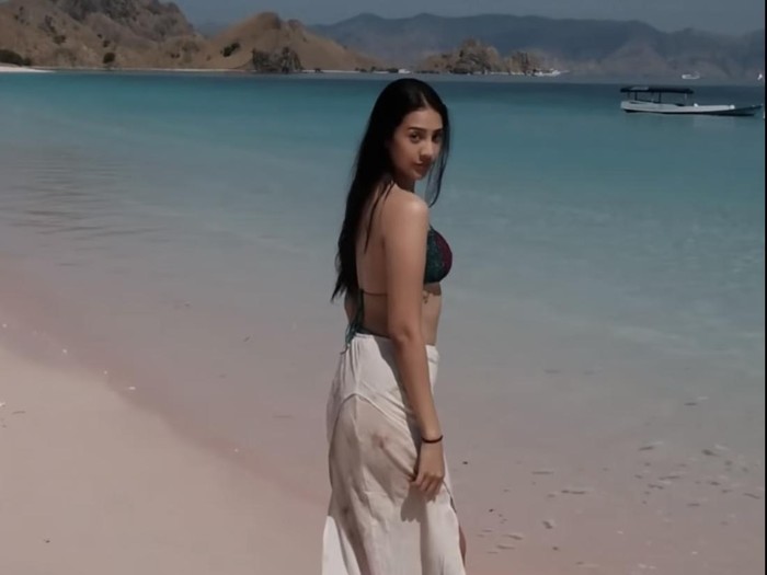 Anya Geraldine