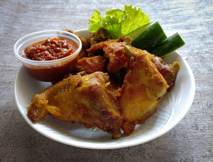 Ayam goreng