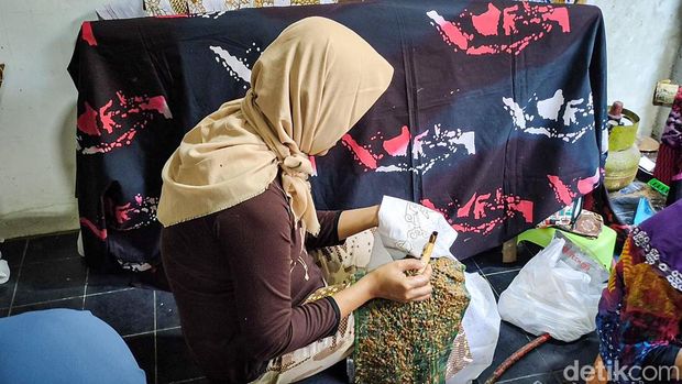 Batik bermotif Garuda yang jadi buruan di Sentra Batik Sembungan, Kabupaten Kulon Progo, DIY, Kamis (4/8/2022).