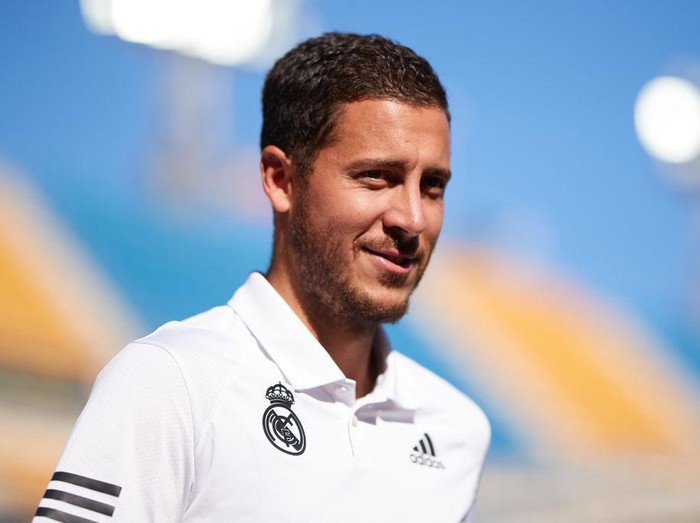 CADIZ, SPAIN - MAY 15: Eden Hazard of Real Madrid looks on during the LaLiga Santander match between Cadiz CF and Real Madrid CF at Estadio Nuevo Mirandilla on May 15, 2022 in Cadiz, Spain. (Photo by Fran Santiago/Getty Images)