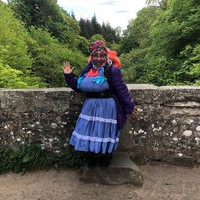 Wanita asal Brasil yang tinggal di Inggris tersebut kecanduan menambahkan tindik di tubuhnya. Tak hanya di telinga atau hidung, Elaine juga menindik tubuhnya di area lain, seperti dahi, dagu, tangan, dan area kemaluan. Foto: Instagram @mostpiercedwomanelainedavidson