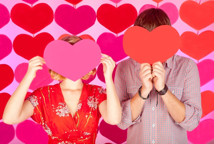 Ilustrasi Pasangan Jatuh Cinta Ilustrasi Pasangan Jatuh Cinta
