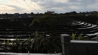 Di bagian atas rumah Jessica Iskandar, terlihat pemandangan yang adem. Foto: dok instagram inijedar