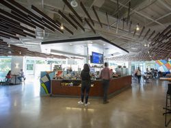 Mengintip Kantor Pusat PayPal yang Keren Banget