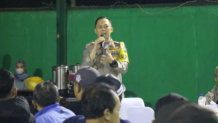 Kapolres Malang AKBP Ferli Hidayat