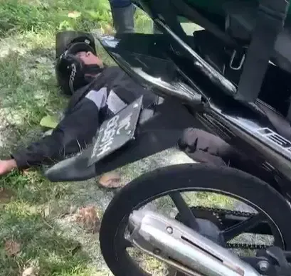 Kecelakaan Saat Antar Makanan, Ojol Ini Linglung Tanyakan Profesinya